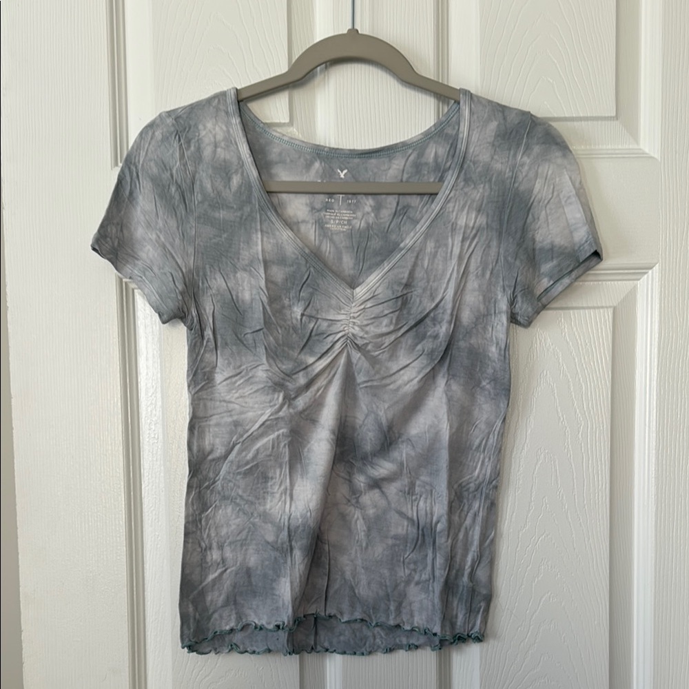 American Eagle Outfitters Gray V-Neck Women's Top